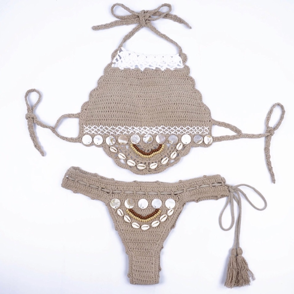 R E L I S T E D  LAST SIZE SMALL crocheted halter bikini - Picture 5 of 6